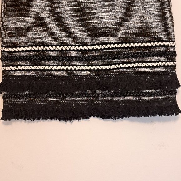 H & M Textured Black Fringe Skirt Size 14 NWT - Picture 4 of 8